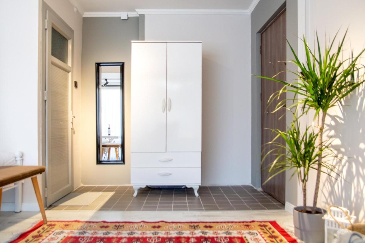 Invigorating Studio Flat Near Kordon In Alsancak Lejlighed Izmir Eksteriør billede